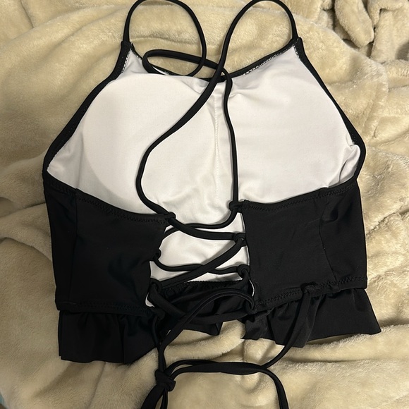 Cupshe ruffled tankini lightly padded with cross cross tie in back - Picture 2 of 4